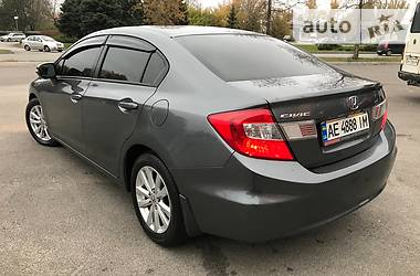 Седан Honda Civic 2012 в Днепре