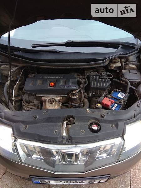 Хэтчбек Honda Civic 2006 в Южноукраинске