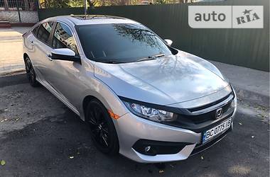 Седан Honda Civic 2017 в Львове