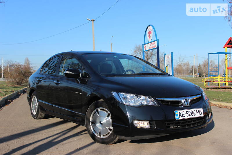 Седан Honda Civic 2007 в Днепре