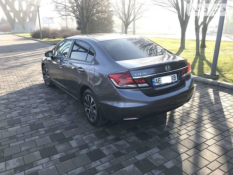 Седан Honda Civic 2015 в Днепре
