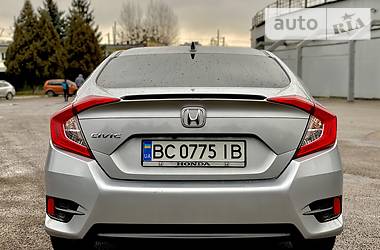 Хэтчбек Honda Civic 2017 в Львове
