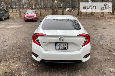 Седан Honda Civic 2016 в Киеве