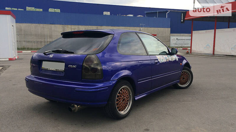 Хэтчбек Honda Civic 1998 в Виннице