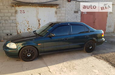 Седан Honda Civic 1998 в Днепре