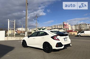 Хетчбек Honda Civic 2017 в 