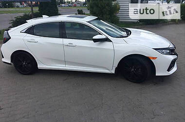 Хетчбек Honda Civic 2018 в 