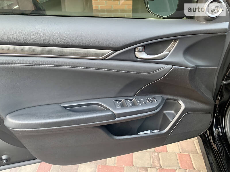 Хетчбек Honda Civic 2018 в Полтаві фото 15 Хетчбек Honda Civic 2018 в Полтаві