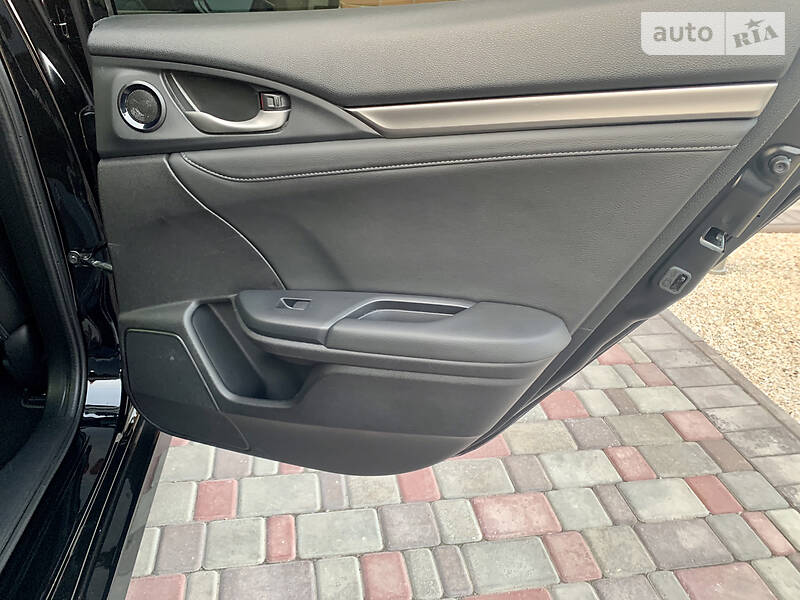 Хетчбек Honda Civic 2018 в Полтаві фото 17 Хетчбек Honda Civic 2018 в Полтаві