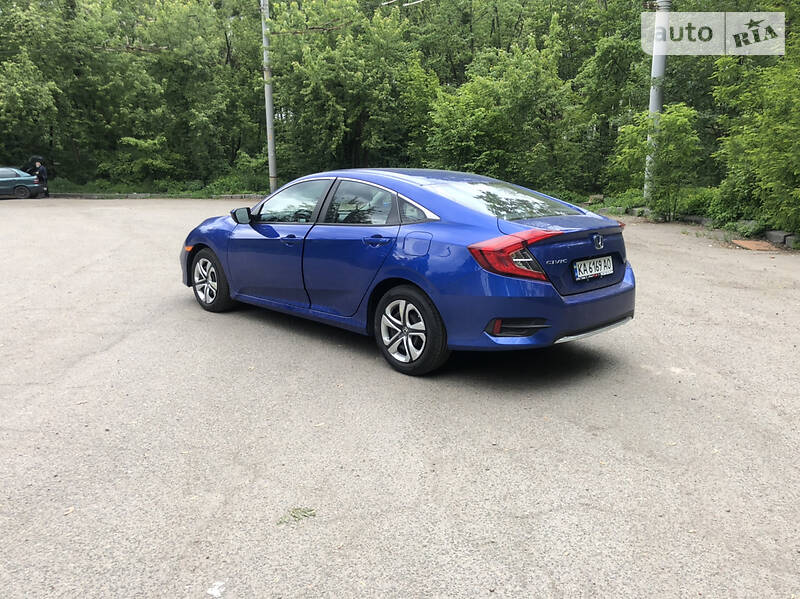 Хетчбек Honda Civic 2019 в Києві фото 9 Хетчбек Honda Civic 2019 в Києві