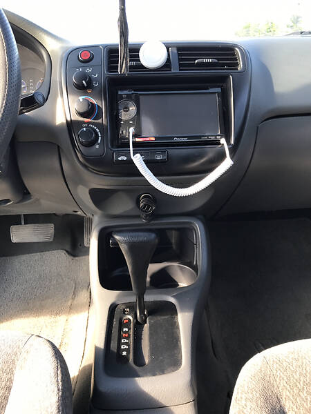 Седан Honda Civic 2000 в Києві