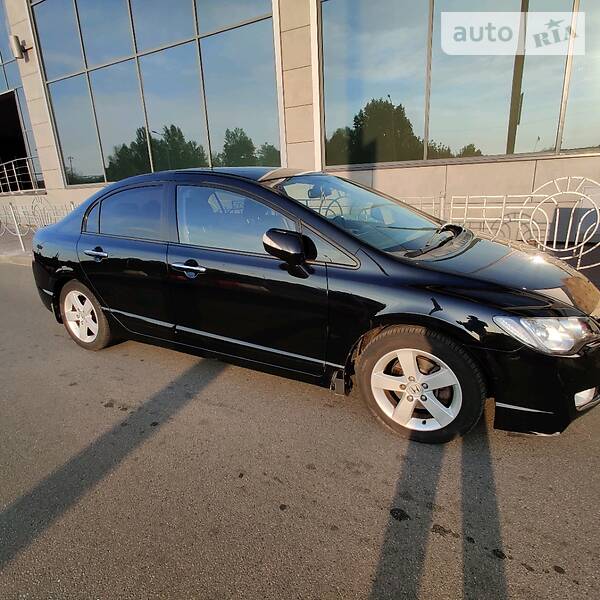 Седан Honda Civic 2007 в Киеве