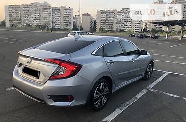 Седан Honda Civic 2017 в Киеве