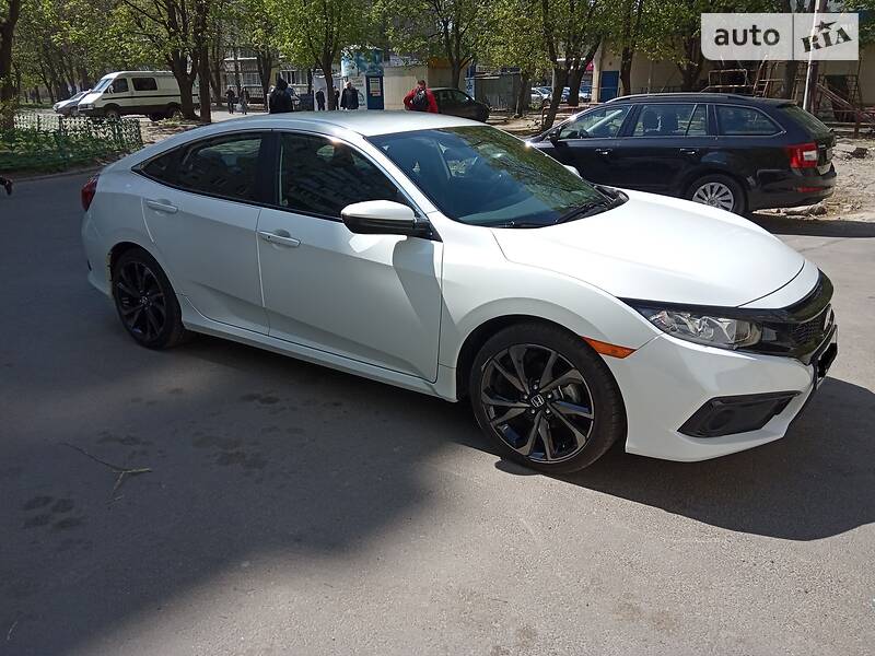 Седан Honda Civic 2019 в Днепре