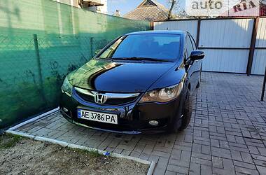 Седан Honda Civic 2009 в Днепре