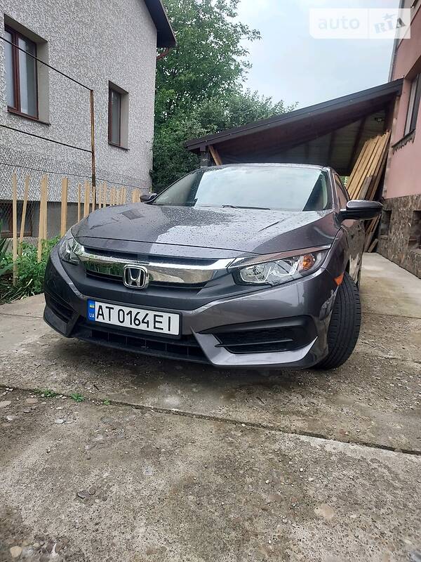Седан Honda Civic 2018 в Івано-Франківську