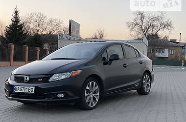 Седан Honda Civic 2012 в Киеве