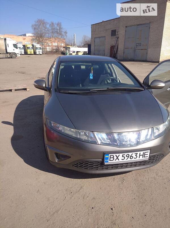 Хэтчбек Honda Civic 2006 в Хмельницком