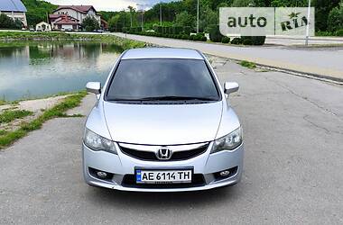 Седан Honda Civic 2009 в Днепре