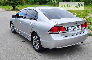 Седан Honda Civic 2009 в Днепре