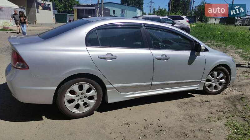 Седан Honda Civic 2008 в Киеве