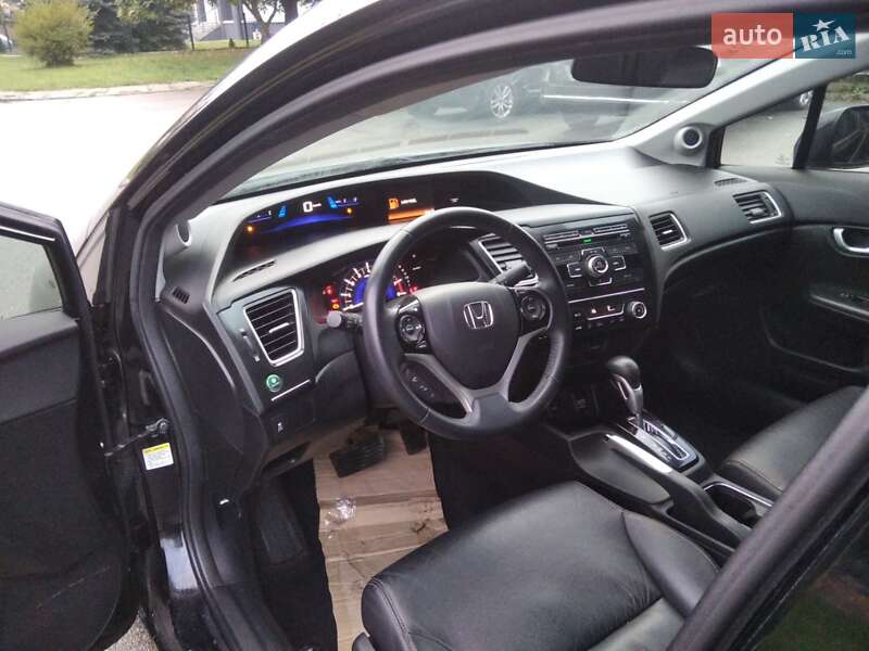 Седан Honda Civic 2013 в Луцьку