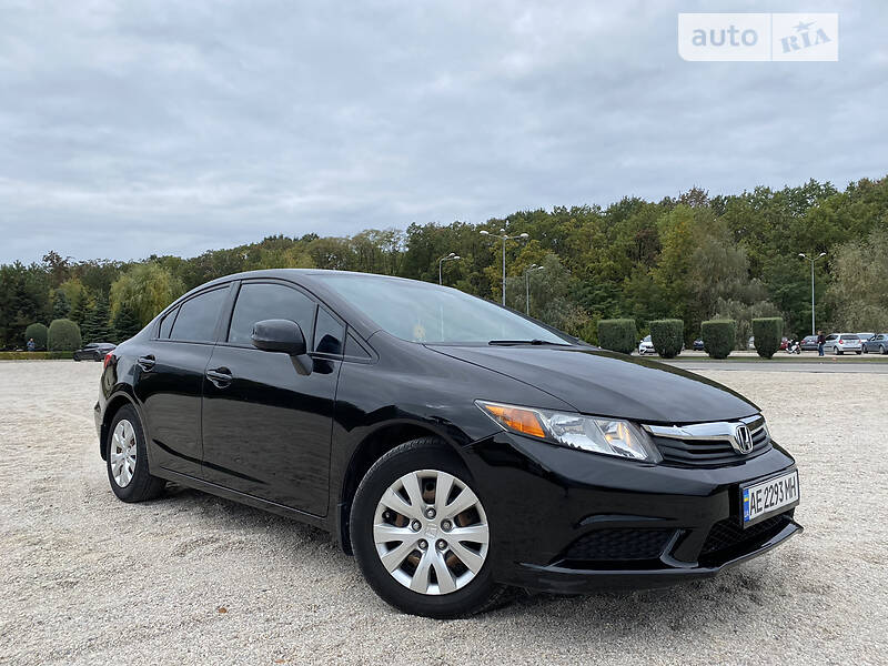 Седан Honda Civic 2012 в Днепре
