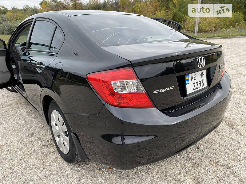 Седан Honda Civic 2012 в Днепре