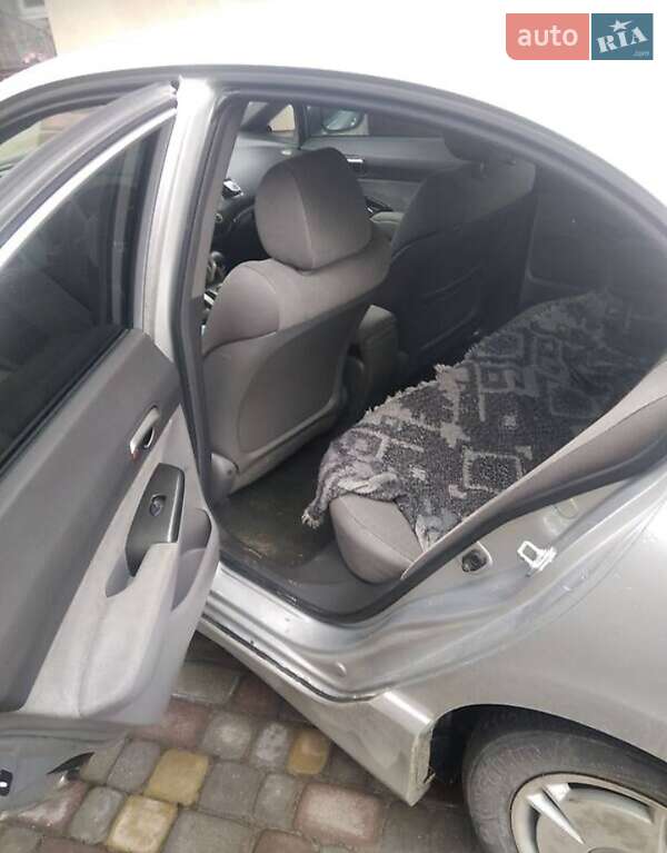 Седан Honda Civic 2008 в Шумске