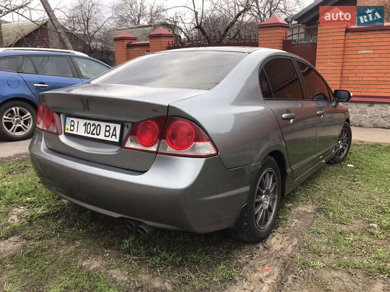 Седан Honda Civic 2008 в Полтаве