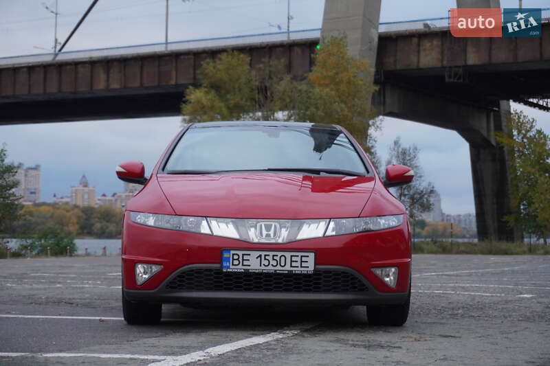 Хэтчбек Honda Civic 2008 в Николаеве