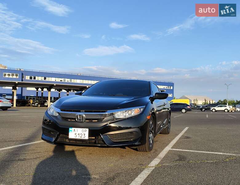 Купе Honda Civic 2016 в 