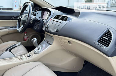 Хэтчбек Honda Civic 2008 в 