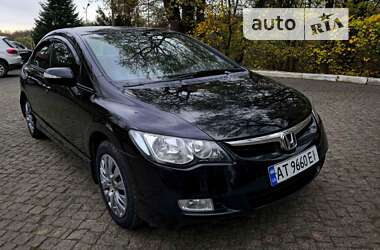 Хэтчбек Honda Civic 2007 в Черновцах