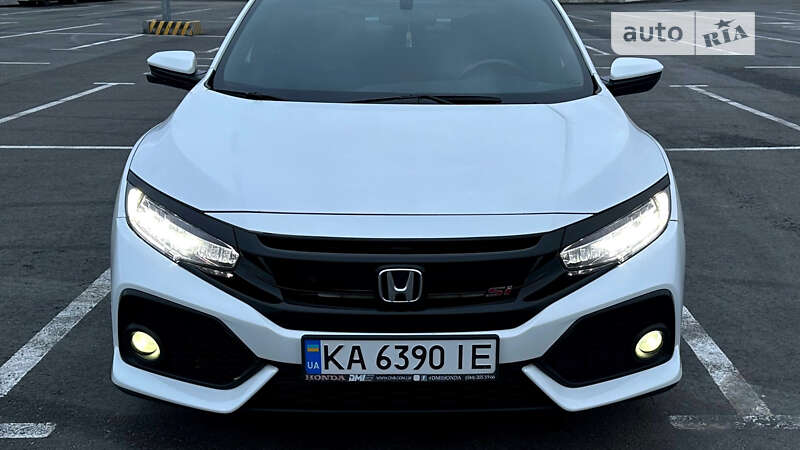 Седан Honda Civic 2017 в Львове
