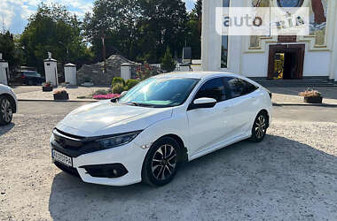 Седан Honda Civic 2016 в Львове