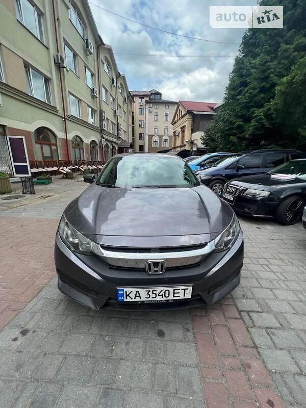 Седан Honda Civic 2017 в Івано-Франківську