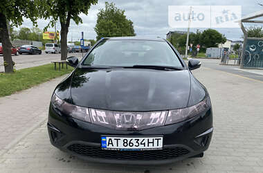 Хэтчбек Honda Civic 2008 в Ивано-Франковске