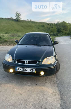 Седан Honda Civic 1998 в Харькове