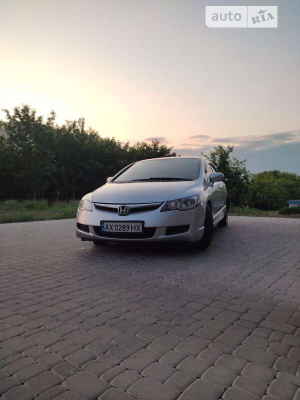 Седан Honda Civic 2007 в Харькове