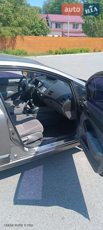 Седан Honda Civic 2008 в Чернигове