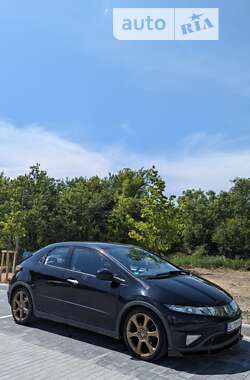 Хэтчбек Honda Civic 2005 в Львове