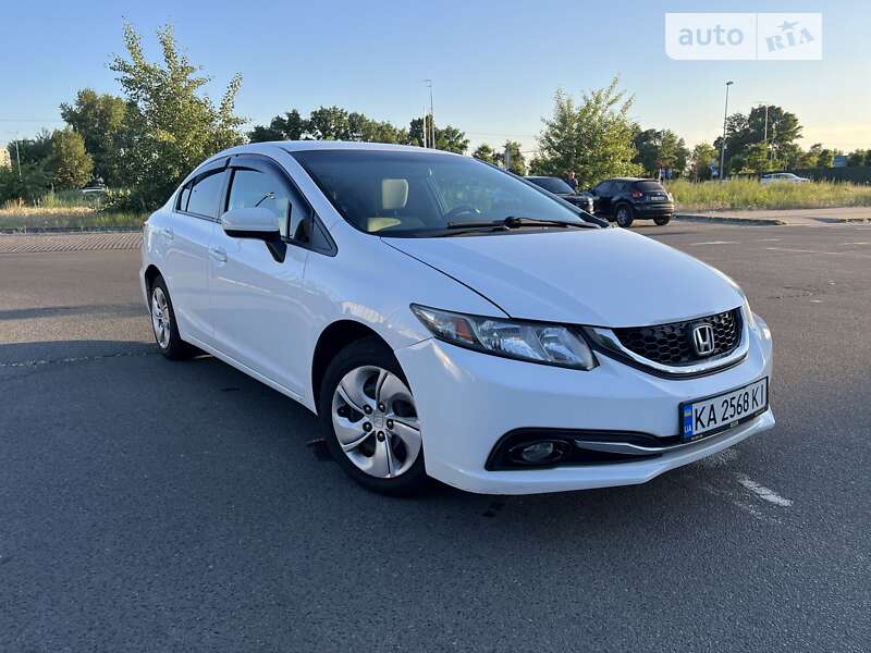 Седан Honda Civic 2013 в Києві