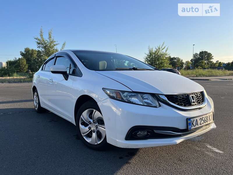 Седан Honda Civic 2013 в Киеве