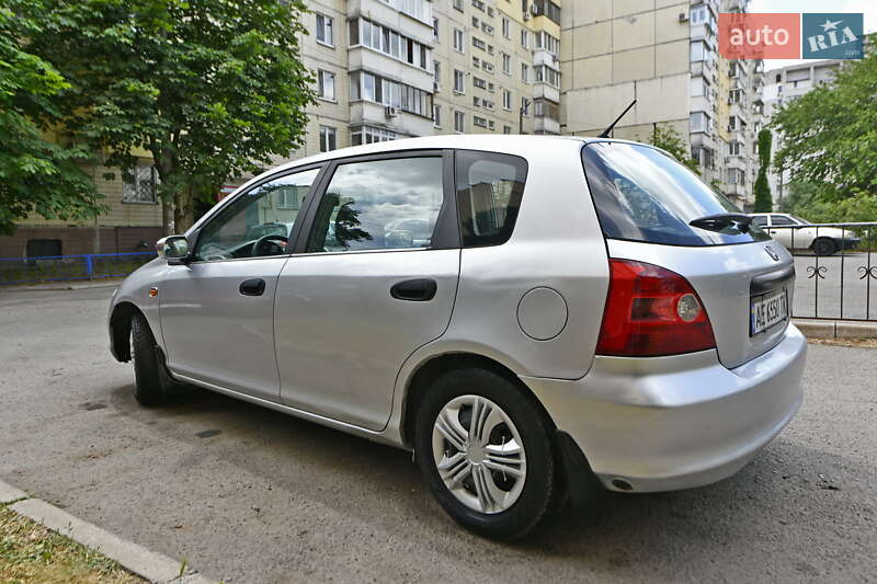 Хэтчбек Honda Civic 2002 в Новомосковске