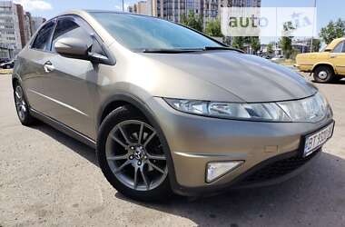 Хэтчбек Honda Civic 2008 в Черкассах