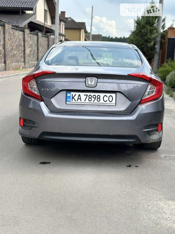 Седан Honda Civic 2016 в Києві