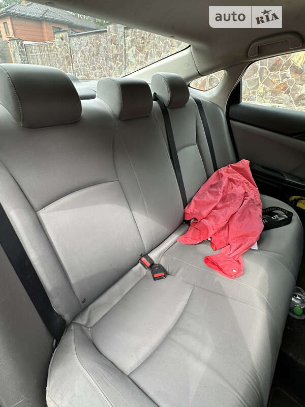 Седан Honda Civic 2016 в Києві