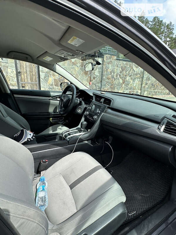 Седан Honda Civic 2016 в Києві