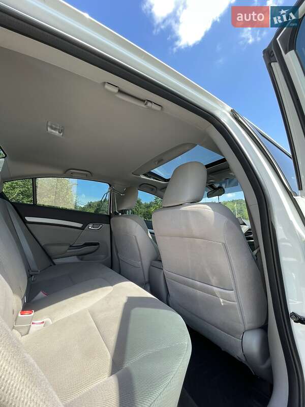 Седан Honda Civic 2012 в Львові